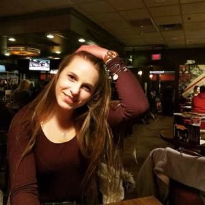 Meet your Posher, Amelia